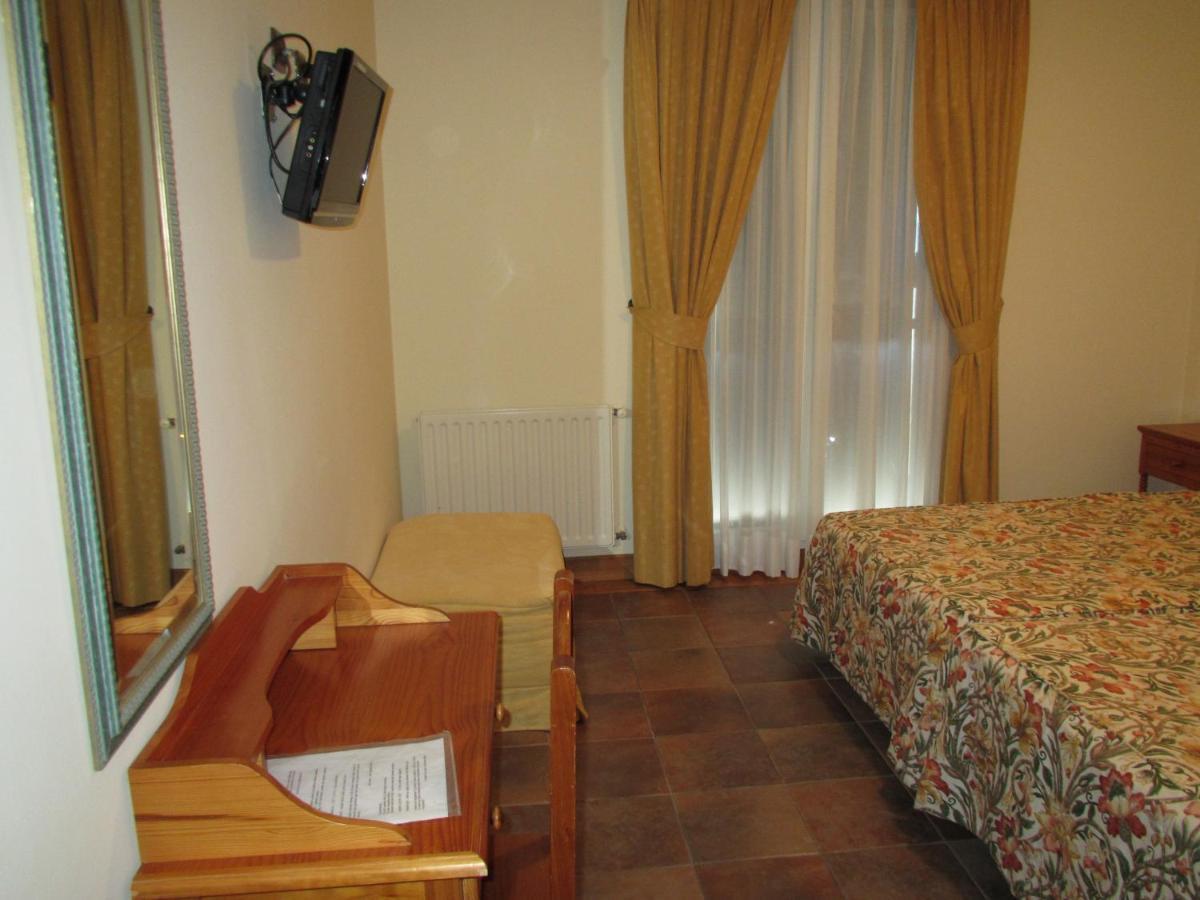 Hotel Ermintxo Ea Esterno foto
